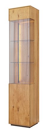 Vitrine Sienne 01 ouverture de porte à gauche, en chêne sauvage huilé, 205 x 43 x 37 cm, 1 porte, 5 tablettes, 6 compartiments, système Push-to-open, bois massif